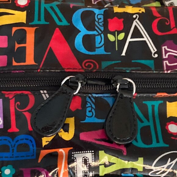 Vera Bradley A to Vera Oversized Duffle/Weekender Trolley Sleeve - Picture 9 of 15